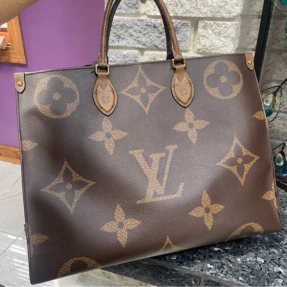 Louis Vuitton On The Go GM Tote Monogram - Picture 13 of 13